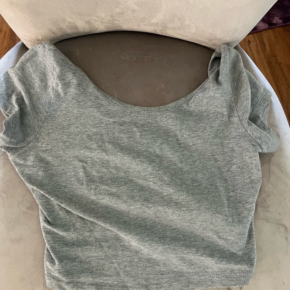 brandy melville cropped gray tee, OS